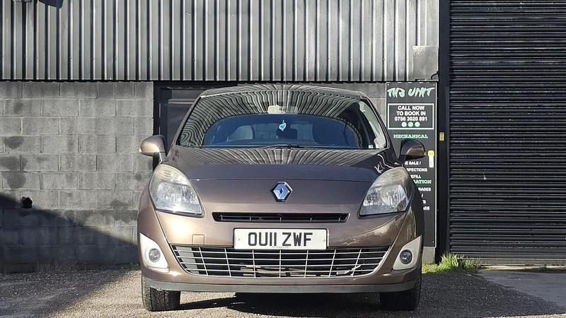 Used Renault Grand Scénic III Dynamique 110 HP (80 kW) 2011 Bronze MPV