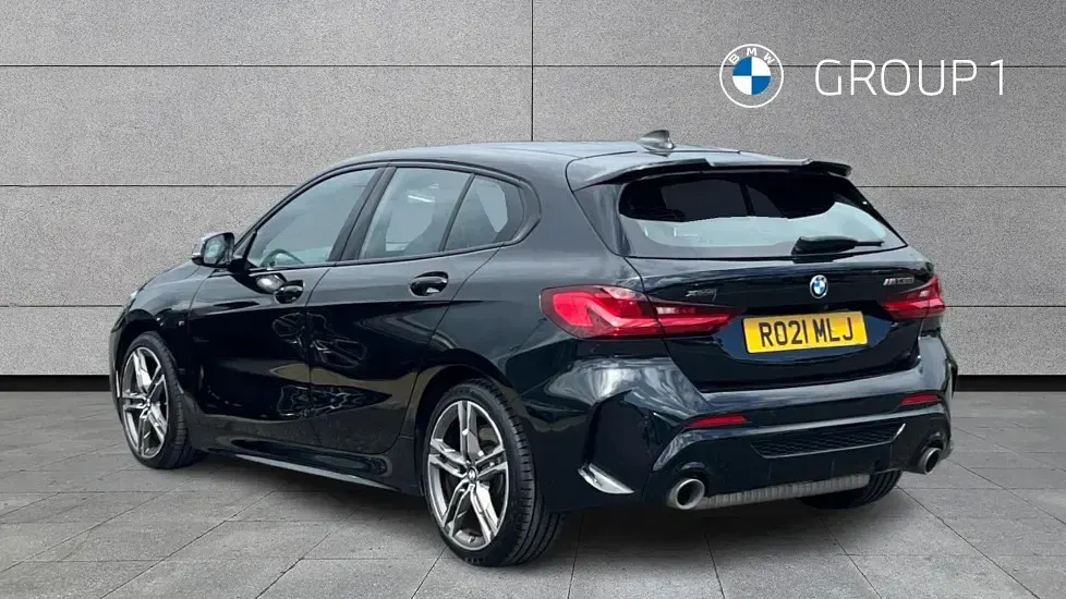 Używany BMW M135 Comfort Edition 306 KM (225 kW) 2021 Czarny Hatchback