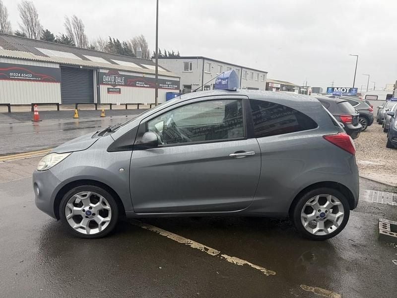 Usado Ford Ka Titanium 69 HP (50 kW) 2011 Prateado Citadino