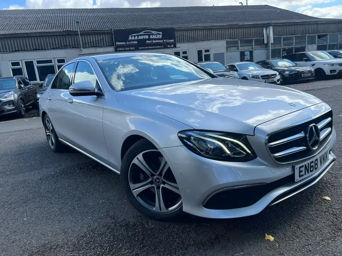 Used Mercedes E200 SE 184 HP (135 kW) 2019 Silver Sedan