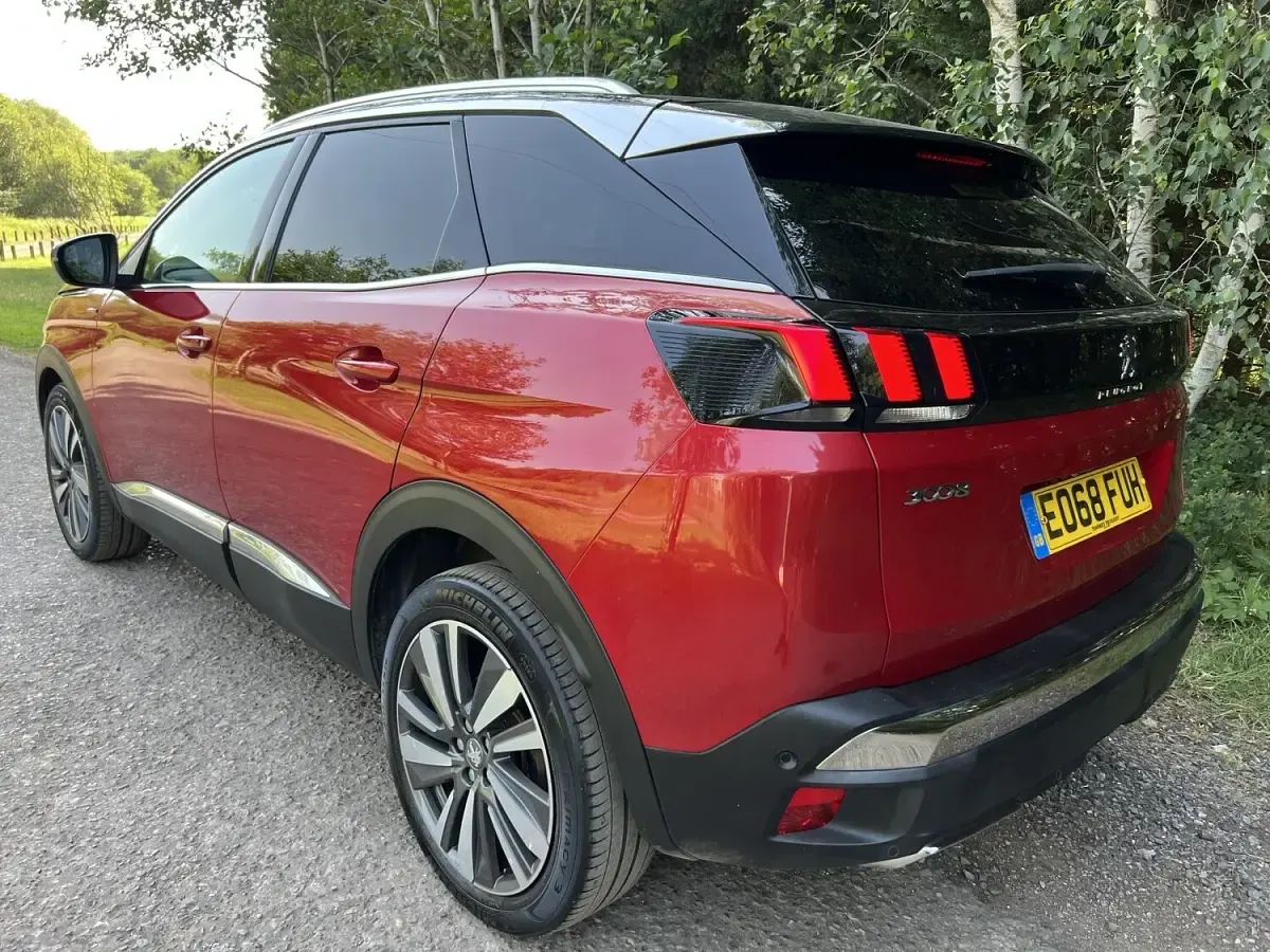 Used Peugeot 3008 GT-line 130 HP (95 kW) 2018 Red SUV