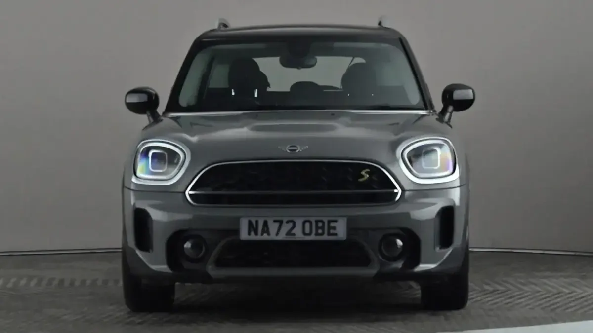 Begagnad Mini Cooper S Classic 220 HK (161 kW) 2022 Grå Halvkombi