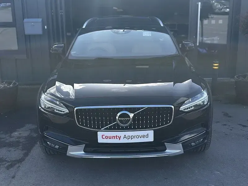 Used Volvo V90 CC Pro 2026 Black Estate