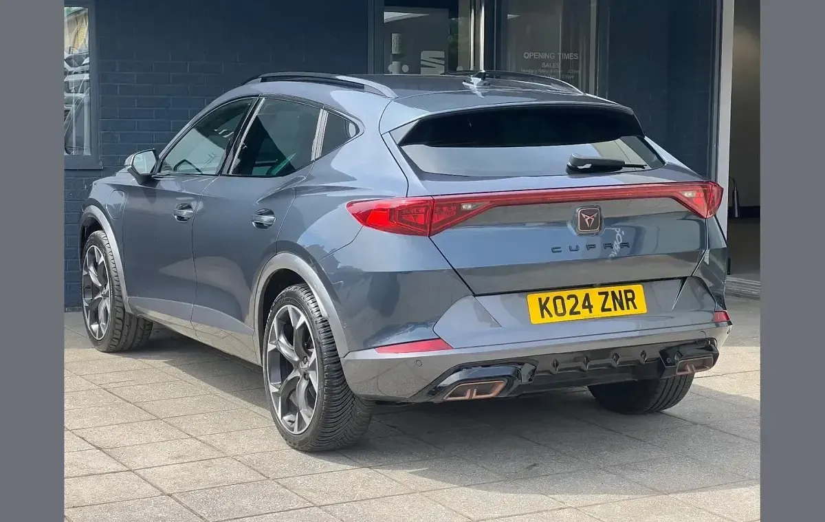 Used Cupra Formentor 200 HP (147 kW) 2024 Grey SUV