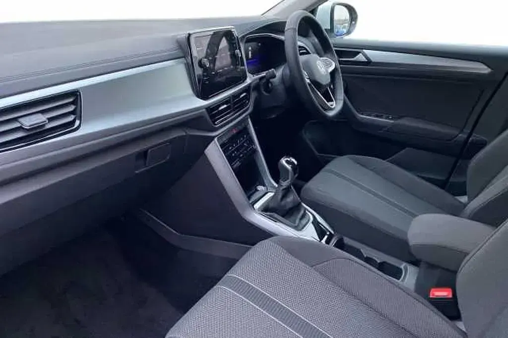 Usado VW T-Roc Match 150 HP (110 kW) 2025 Branco SUV
