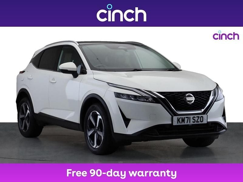 White Used 2022 Nissan Qashqai N-Connecta SUV | £15,799 (Fair price) - Image 1/3