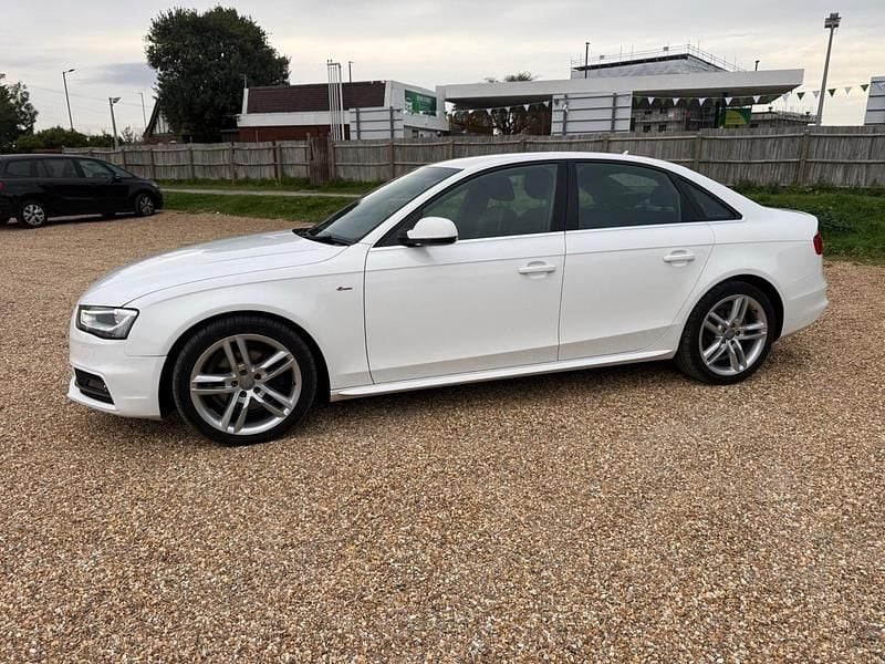 Used Audi A4 S-Line 150 HP (110 kW) 2015 White Sedan