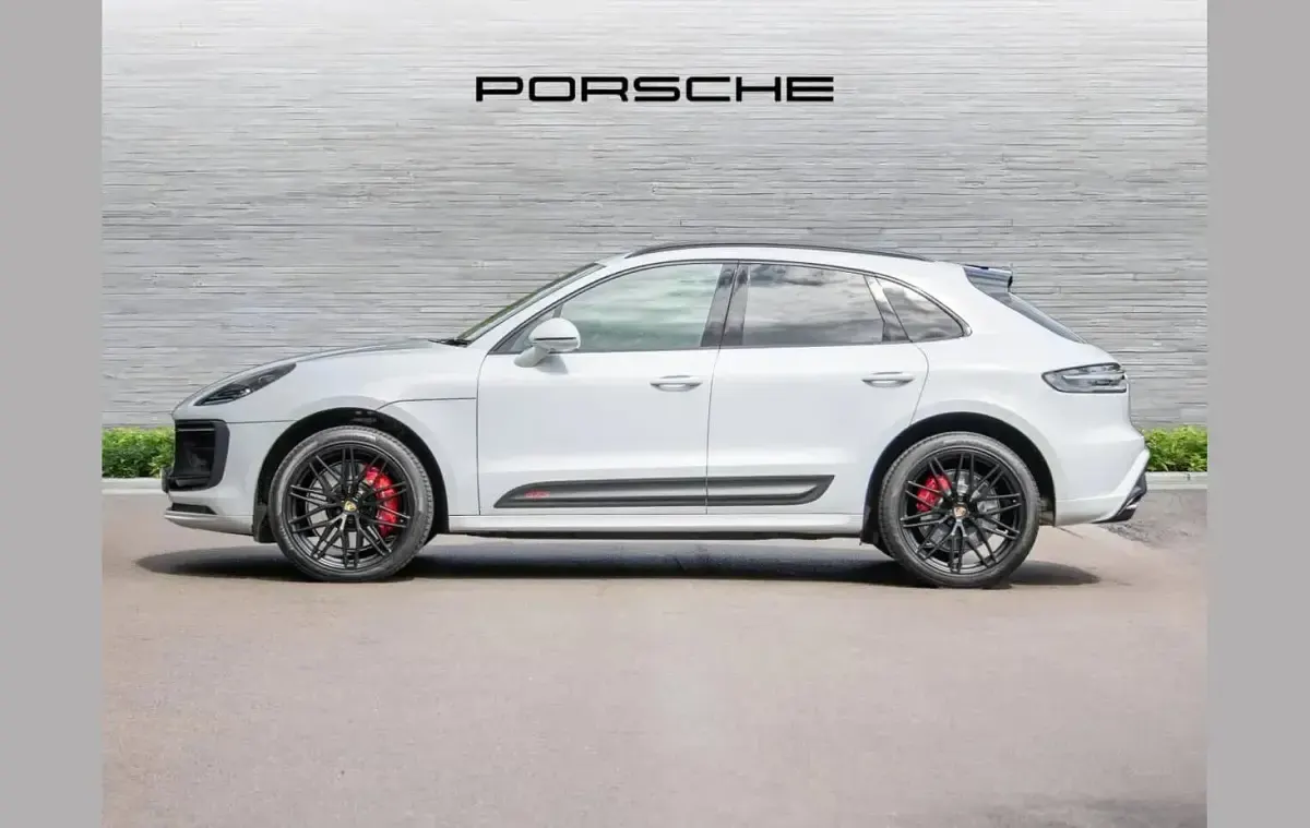 Used Porsche Macan 434 HP (319 kW) 2024 White SUV