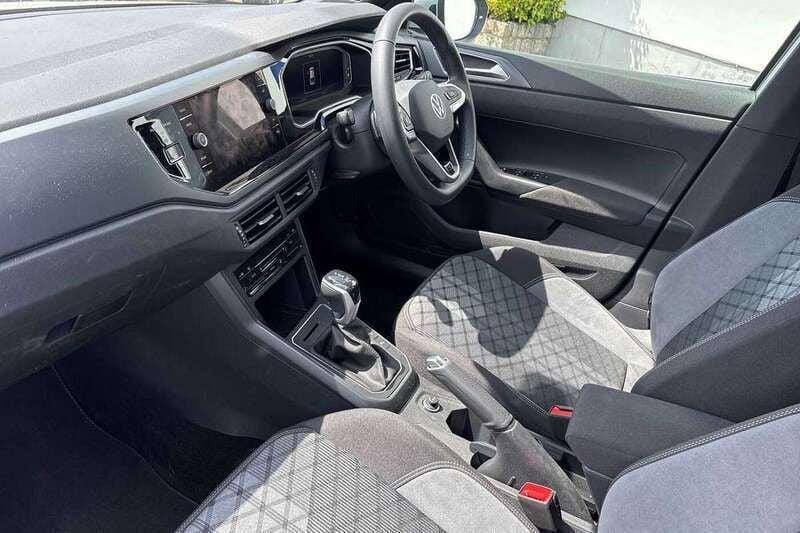 Image 2/4