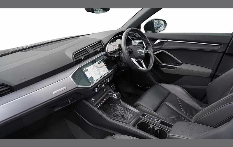Used Audi Q3 Advanced 150 HP (110 kW) 2021 Black SUV