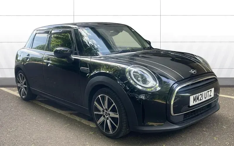 Used Mini Cooper Classic 136 HP (100 kW) 2021 Hatchback