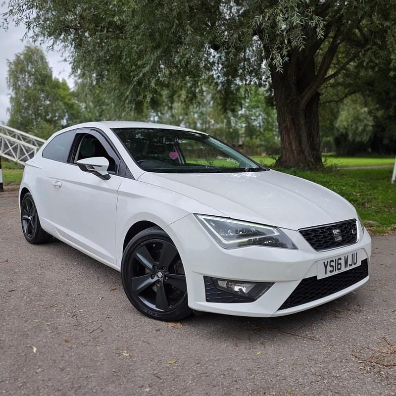 White Used 2016 Seat Leon FR Hatchback | £4,499 (Fair price) - Image 1/4