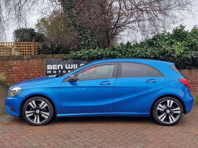 Used Mercedes A200 2014 Blue Hatchback