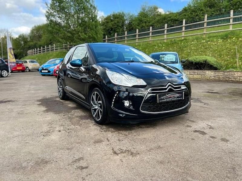 Used DS Automobiles DS3 110 HP (80 kW) 2015 Black Hatchback