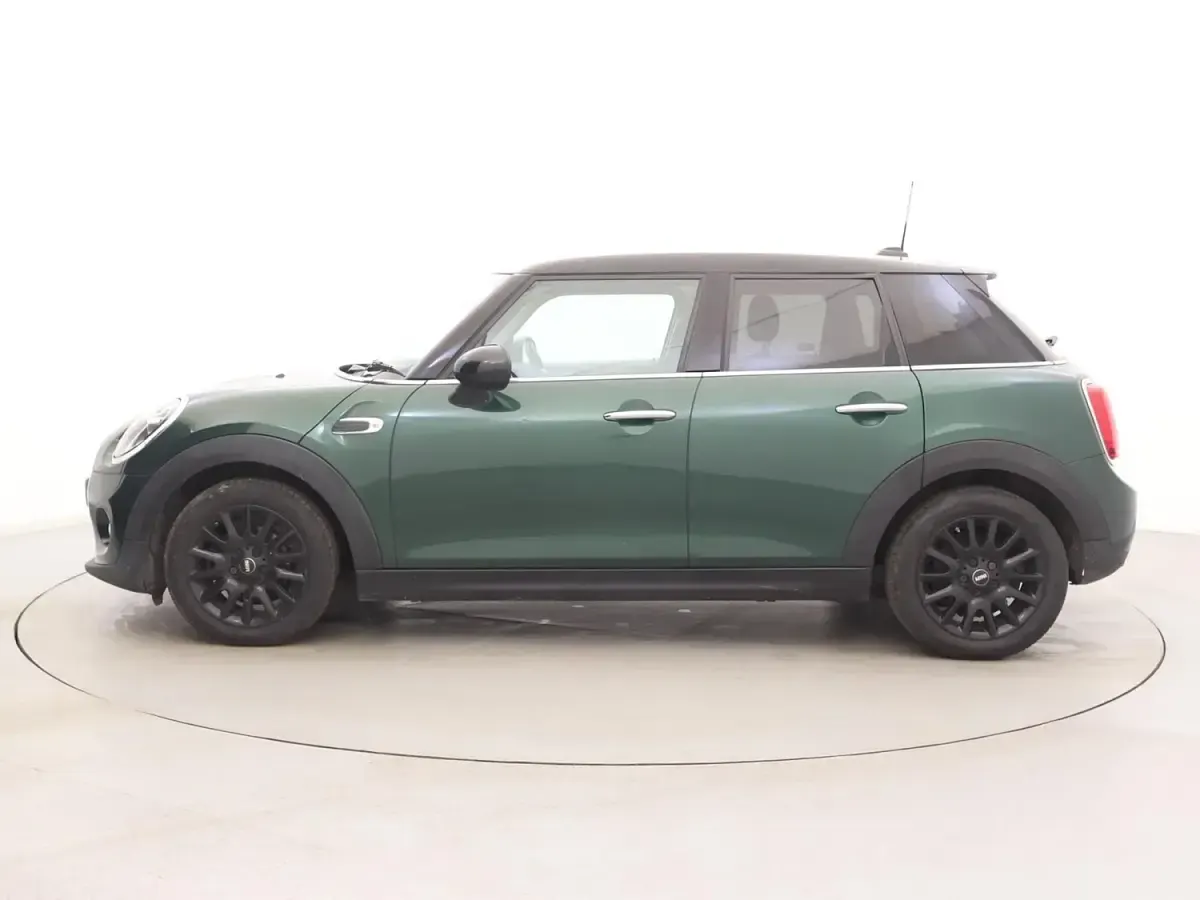 Używany Mini Cooper Classic 2019 Zielony Hatchback