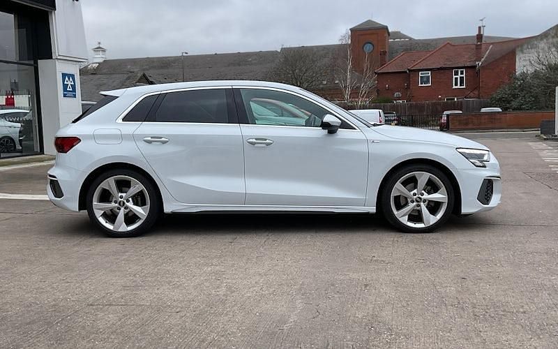 Used Audi A3 Sportback S-Line 150 HP (110 kW) 2024 Hatchback