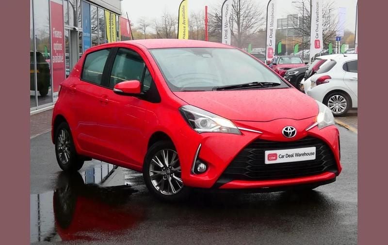 Red Used 2020 Toyota Yaris Hatchback | £13,899 (Good price) - Image 1/4