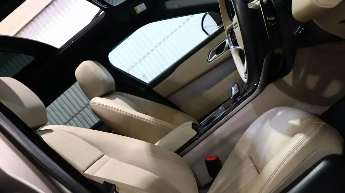 Used Land Rover Range Rover Velar S 204 HP (150 kW) 2023 Bronze SUV