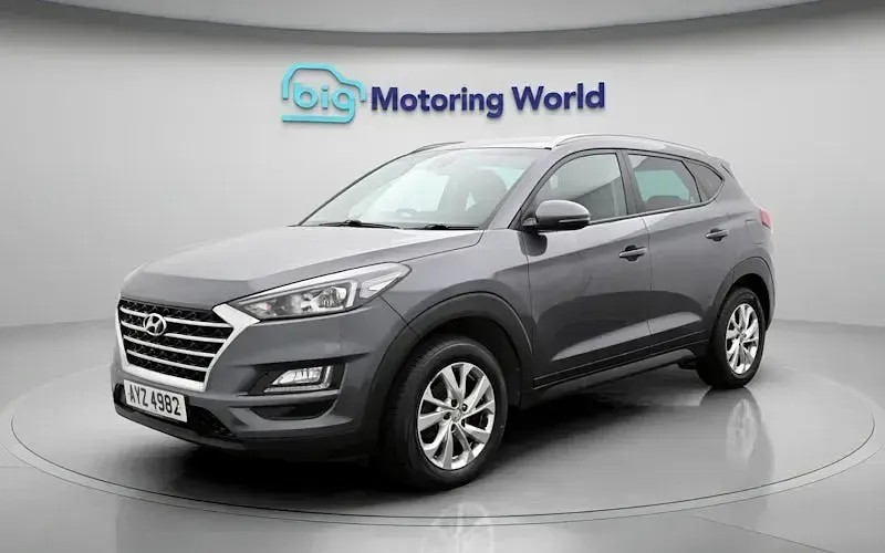 Used Hyundai Tucson SE 136 HP (100 kW) 2020 Grey SUV