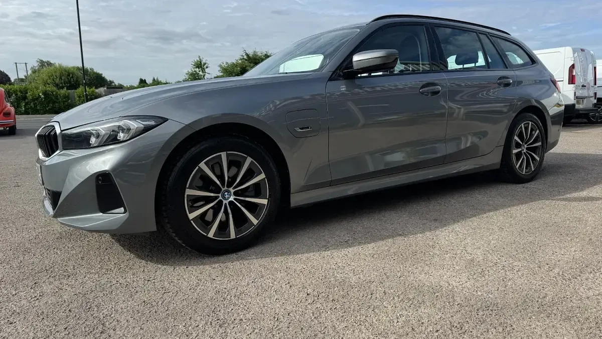 Used BMW 330e Sport Line 292 HP (214 kW) 2023 Grey Estate
