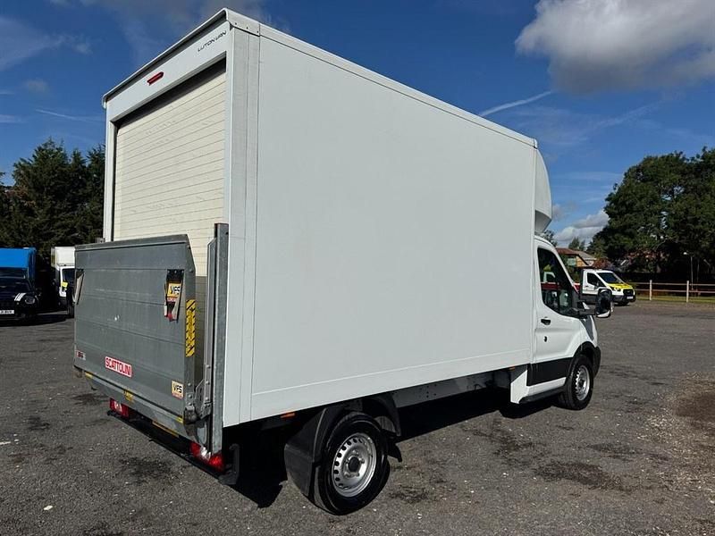 Usado Ford Transit 130 CV (95 kW) 2022 Blanco Descapotable