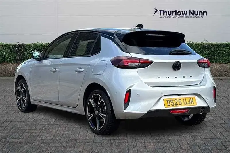 Second-hand Vauxhall Corsa Ultimate 100 CP (73 kW) 2025 Gri Hatchback