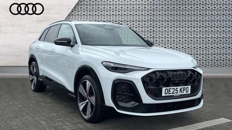White Used 2025 Audi SQ5 Advanced SUV | £61,990 (A bit pricey) - Image 1/4