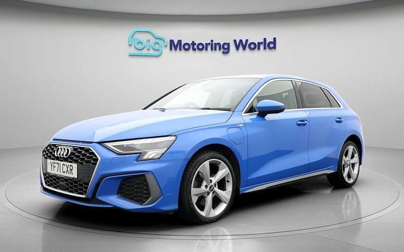 Used Audi A3 Sportback e-tron S-Line 204 HP (150 kW) 2025 Hatchback