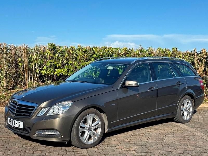 Used Mercedes E250 Avantgarde 2011 Light bronze metallic