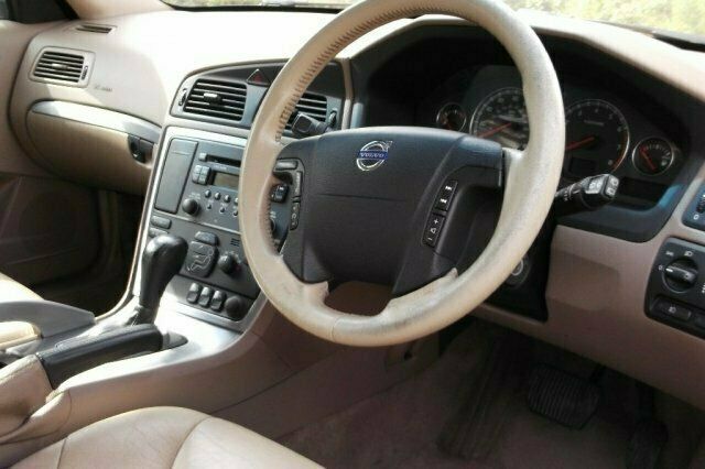 Usado Volvo XC70 210 HP (154 kW) 2004 SUV