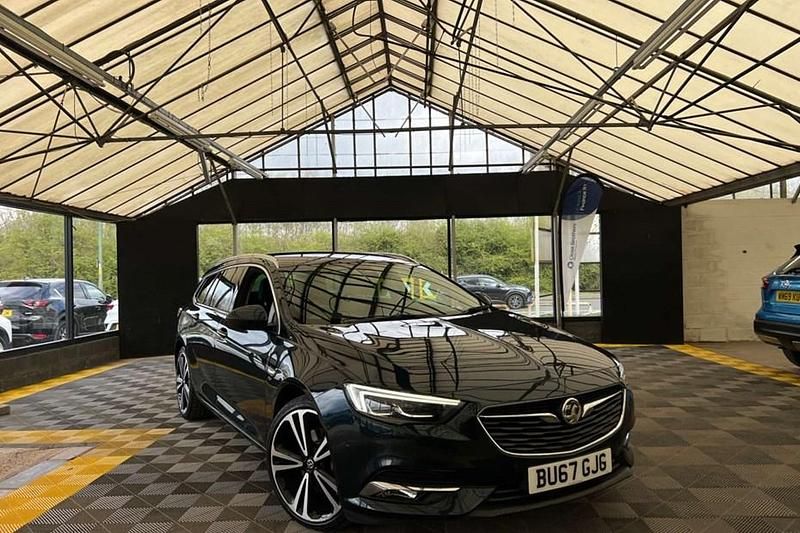 Used Vauxhall Insignia Elite 170 HP (125 kW) 2017 Green Estate