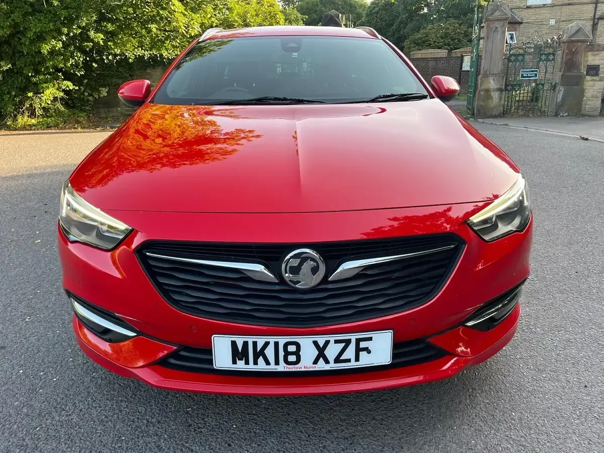 Used Vauxhall Insignia SRi 165 HP (121 kW) 2018 Red Estate