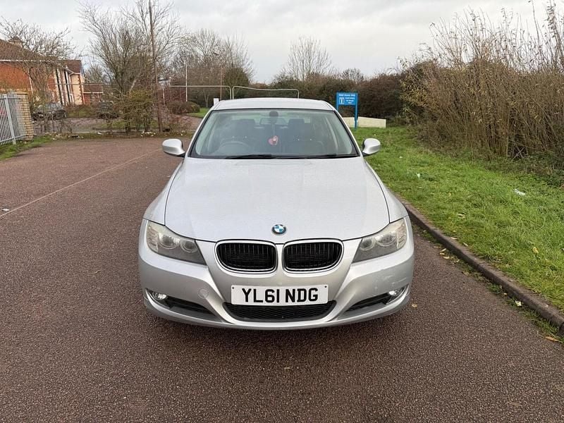 Used BMW 318 2011 Silver Sedan
