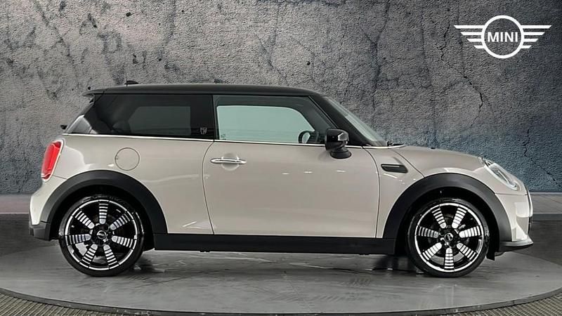 Used Mini Cooper Exclusive 134 HP (98 kW) 2023 Grey Hatchback