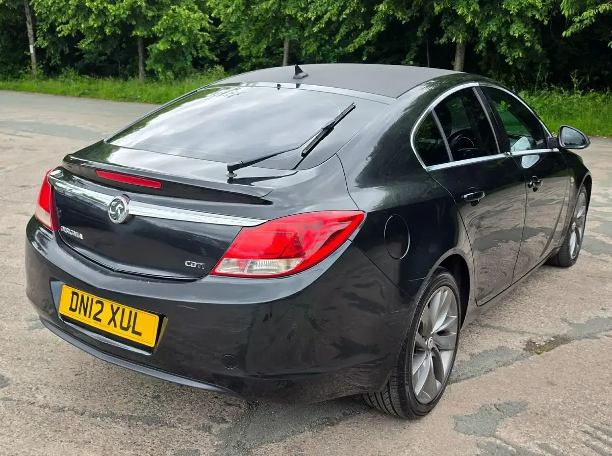 Used Vauxhall Insignia SRi 2012 Black Hatchback