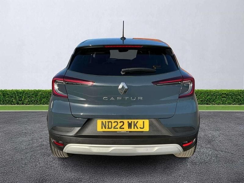 Used Renault Captur Iconic 91 HP (66 kW) 2022 Blue  SUV
