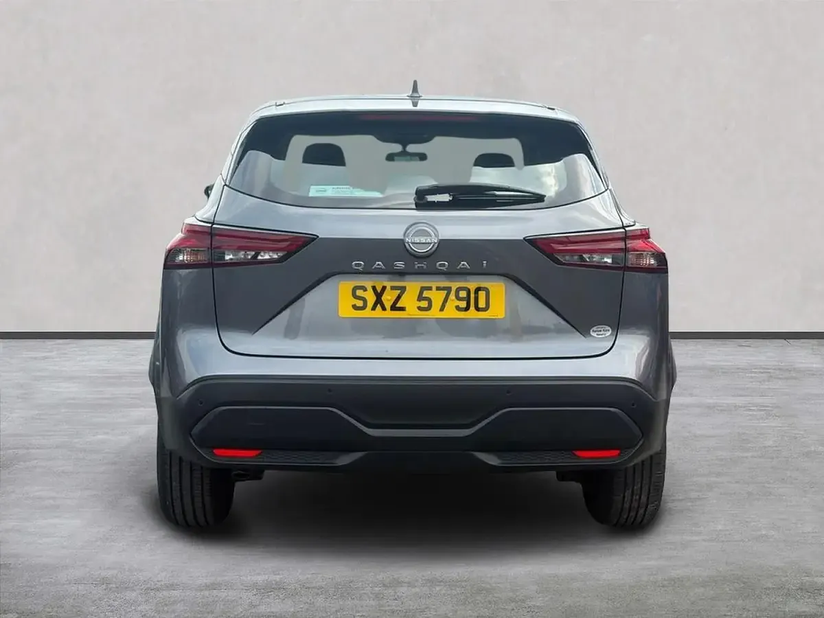 Used Nissan Qashqai Acenta Premium 140 HP (102 kW) 2023 Grey SUV