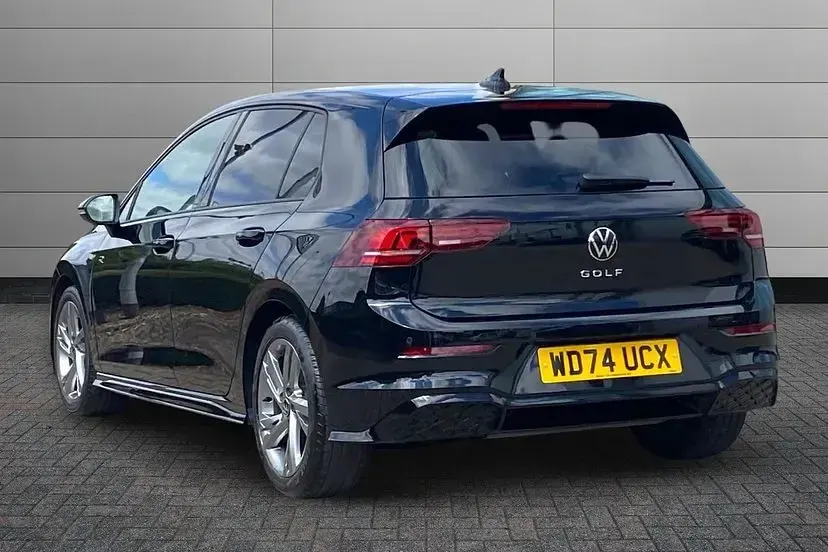 Used VW Golf VIII R-line 150 HP (110 kW) 2025 Grenadilla black Hatchback