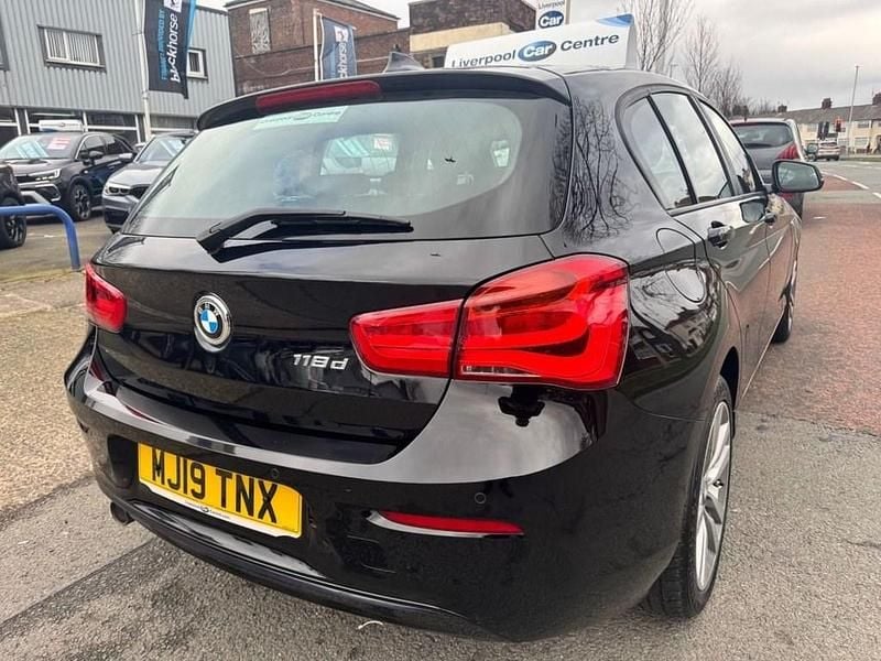 Used BMW 118 Sport Line 150 HP (110 kW) 2019 Black Hatchback