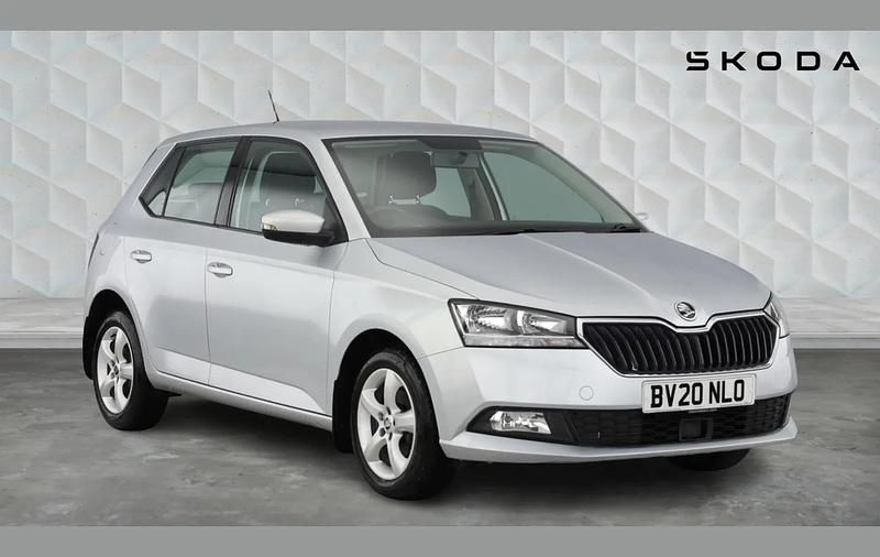 Used Skoda Fabia SE 95 HP (69 kW) 2020 Brilliant silver metallic Hatchback