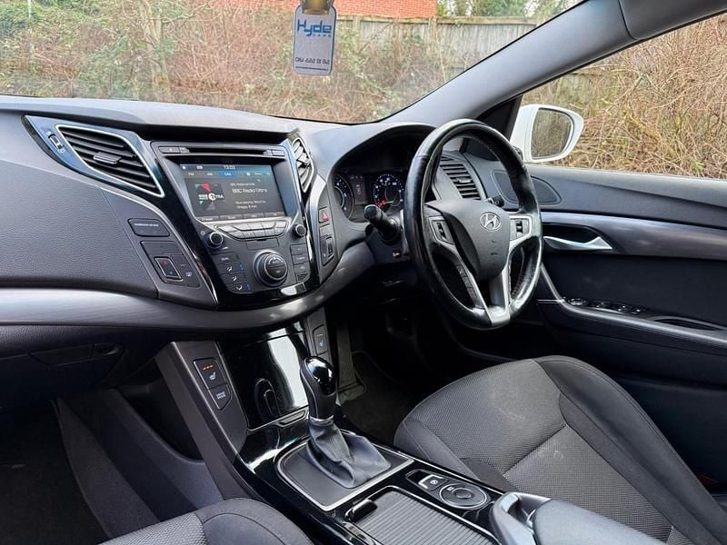 Used Hyundai i40 SE 2015 White Estate