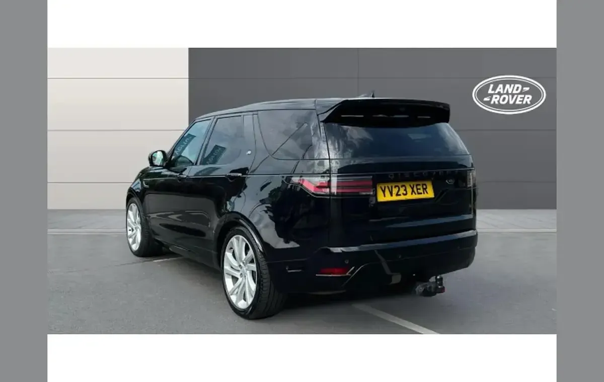 Used Land Rover Discovery SE Dynamic 296 HP (217 kW) 2023 Black SUV