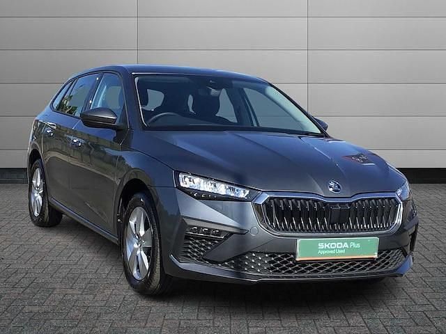 Graphite grey metallic Used 2024 Skoda Scala SE Hatchback | £15,999 (Fair price) - Image 1/3