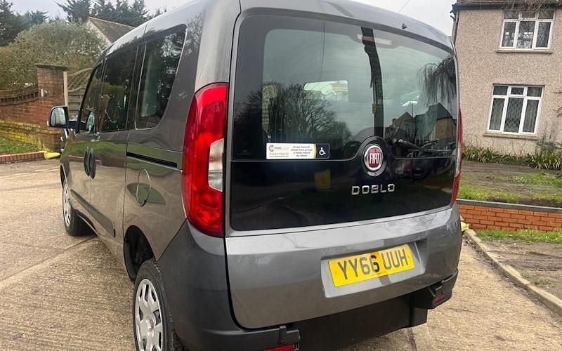 Used Fiat Doblò Pop 95 HP (69 kW) 2019 MPV