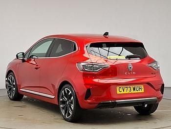 Used Renault Clio V Techno 143 HP (105 kW) 2023 Red Hatchback