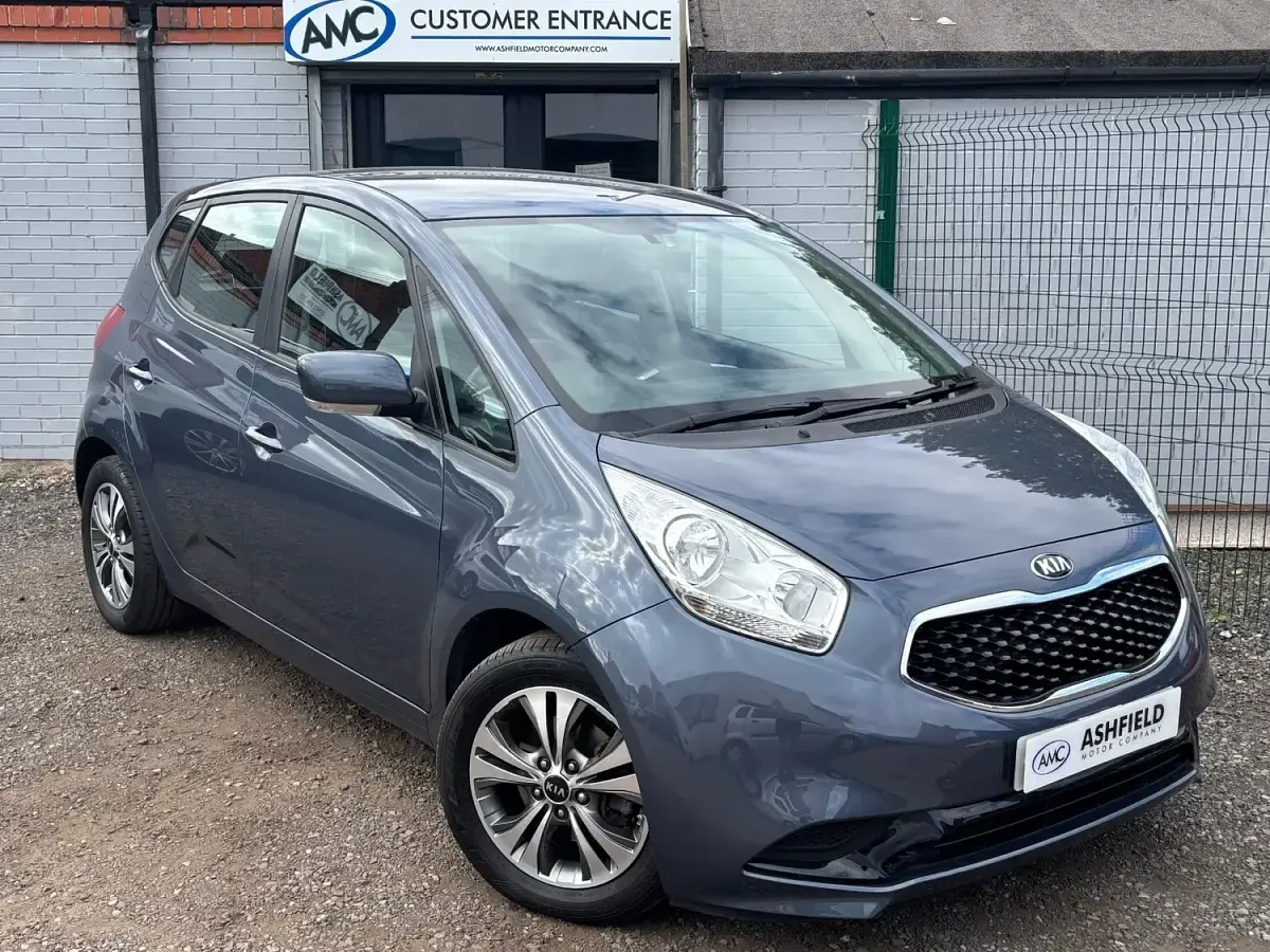 Used Kia Venga 89 HP (65 kW) 2016 Blue Hatchback