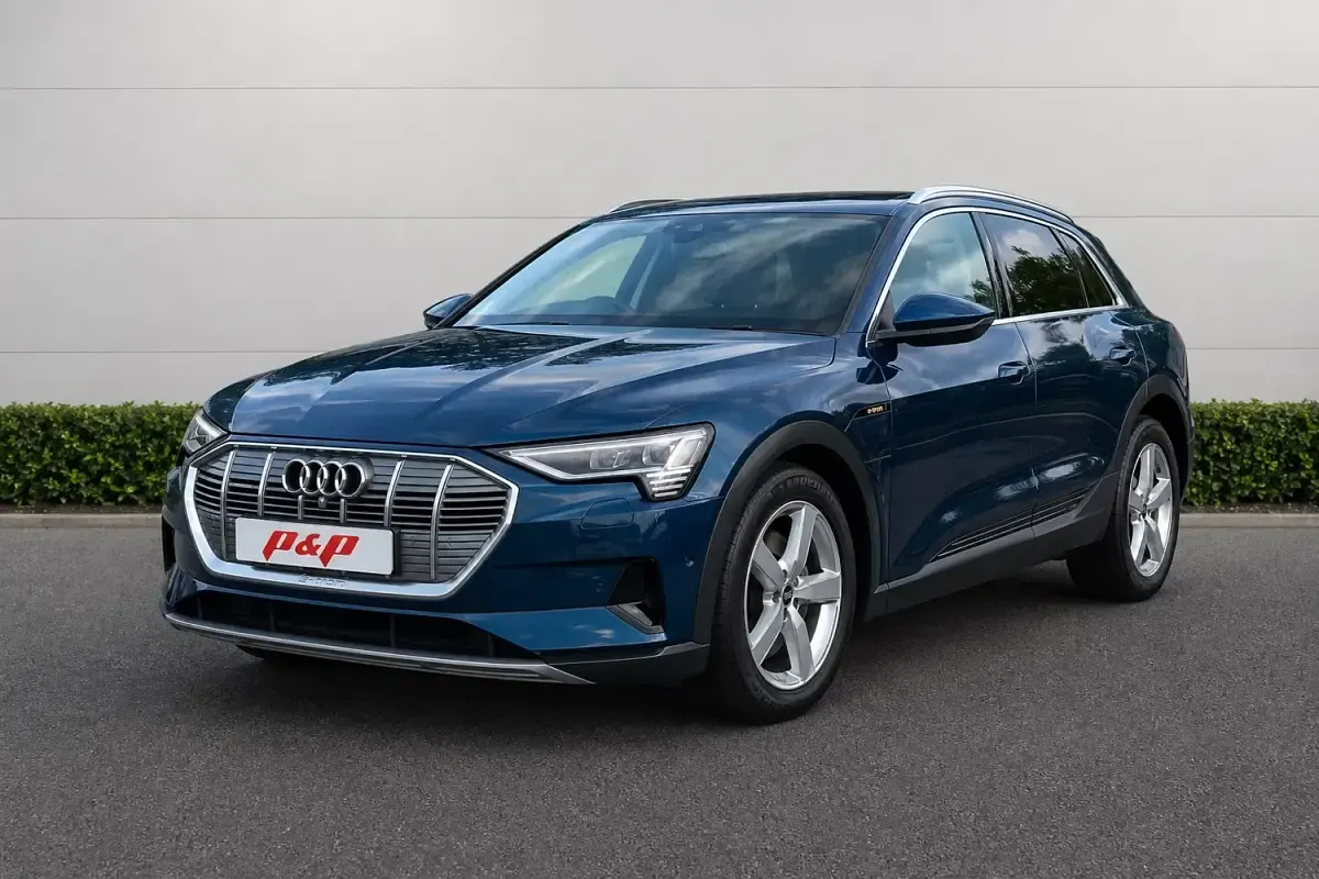 Używany Audi e-tron Advanced 230 kW (313 KM) 2021 Niebieski SUV