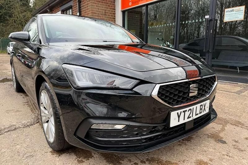 Used Seat Leon SE Dynamic 130 HP (95 kW) 2021 Black Hatchback