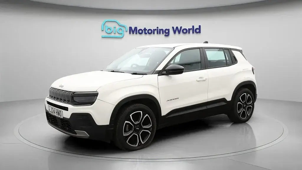 Używany Jeep Avenger Altitude 100 KM (73 kW) 2024 Biały SUV