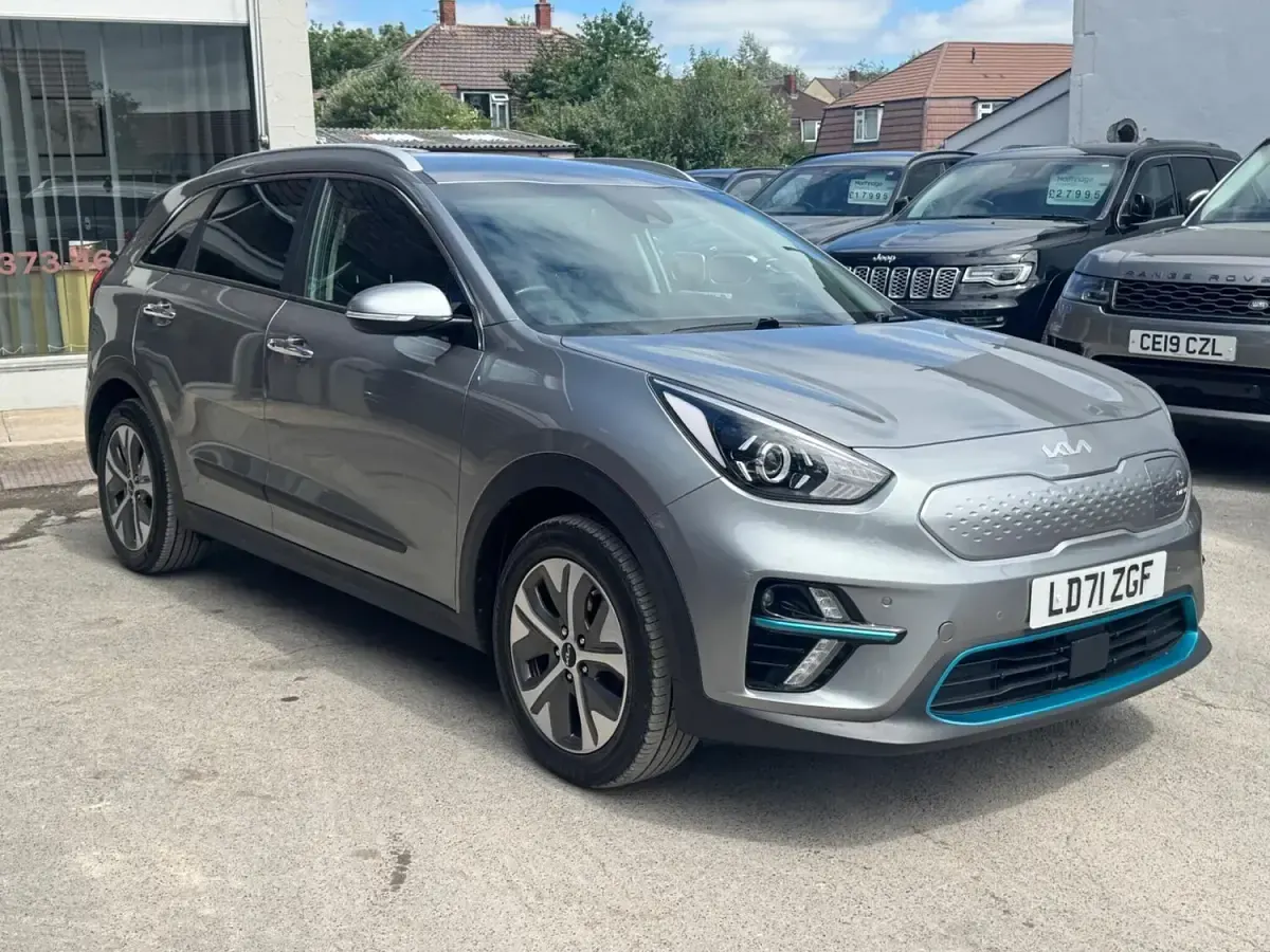 Used Kia Niro 150 kW (204 HP) 2021 Grey SUV